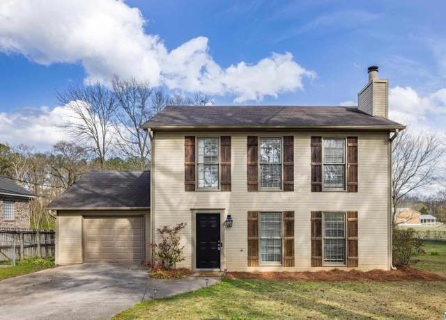 Property at 203 7th St NW, Alabaster, AL 35007, 3 beds, 2.5 baths
