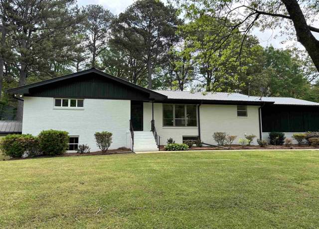 Property at 1623 Iris Ln, Birmingham, AL 35214, 4 beds, 3 baths
