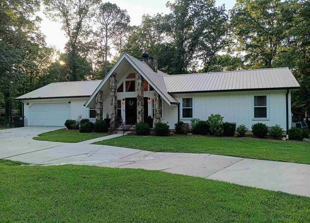 Property at 1679 Curry Hwy, Jasper, AL 35503, 3 beds, 2.5 baths