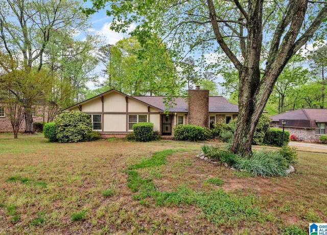 Property at 475 Cardinal Cove Cir, Hoover, AL 35226, 3 beds, 2 baths
