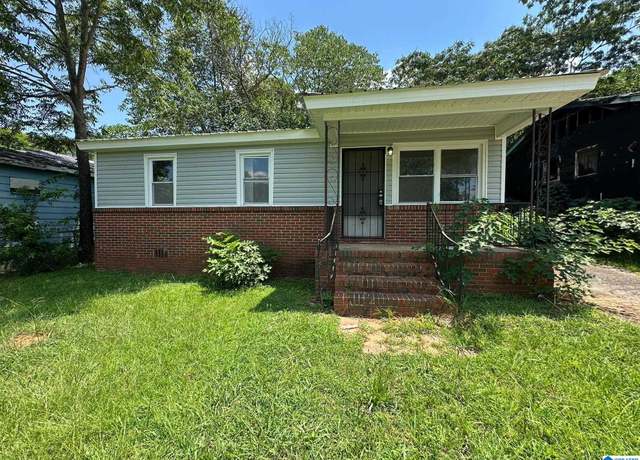 Property at 2805 32nd Way, Birmingham, AL 35221, 3 beds, 1 bath