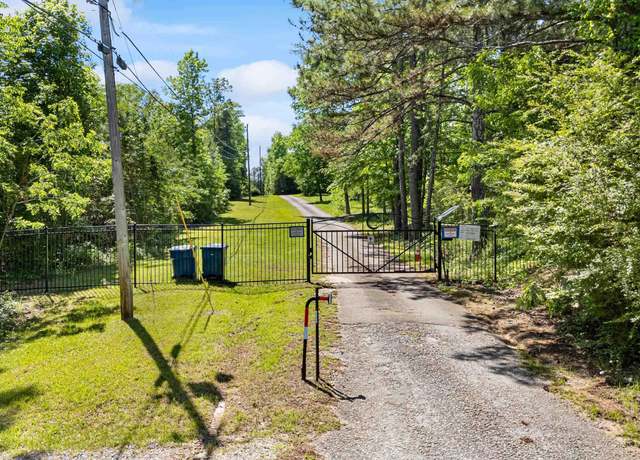 Property at 390 Chamblee Ln, Warrior, AL 35180, 3 beds, 2 baths
