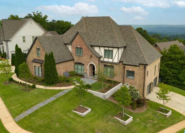 Property at 5207 Mountain Ridge Pkwy, Birmingham, AL 35222, 6 beds, 4.5 baths