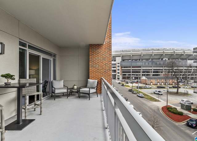 Property at 1150 8th St #503, Tuscaloosa, AL 35401, 1 bed, 1.5 baths
