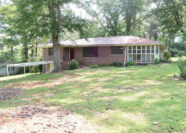 Property at 1911 Pettus Ave, Oxford, AL 36203, 3 beds, 2 baths