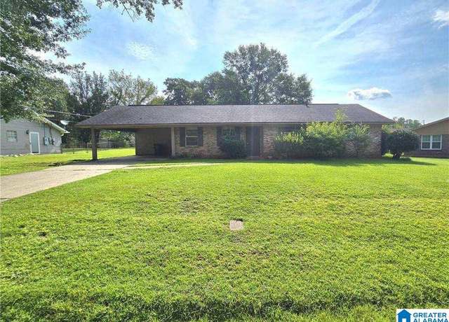 Property at 3835 23rd Ct E, Tuscaloosa, AL 35406, 3 beds, 1.5 baths