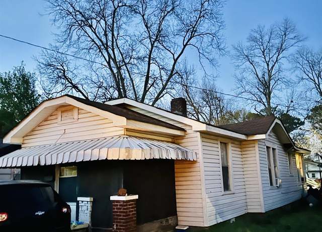 Property at 427 Bryant St, Bessemer, AL 35020, 2 beds, 1 bath