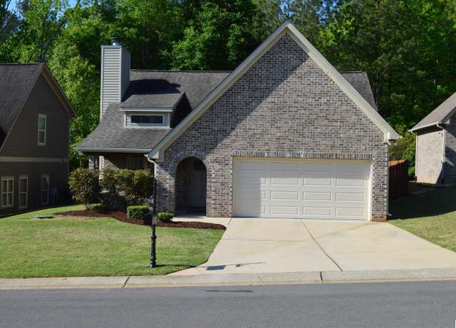Property at 904 Valley Cir, Leeds, AL 35094, 3 beds, 2 baths