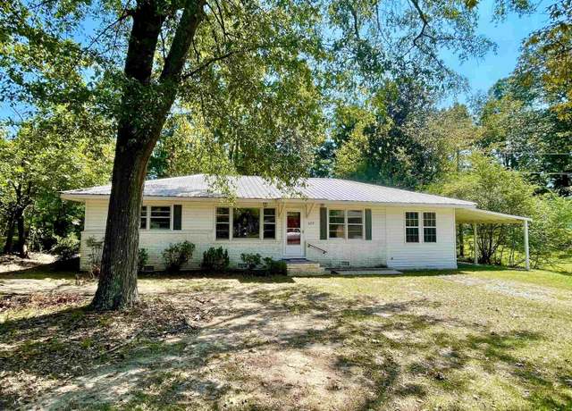 Property at 1632 Denson Ave SW, Cullman, AL 35055, 4 beds, 2 baths