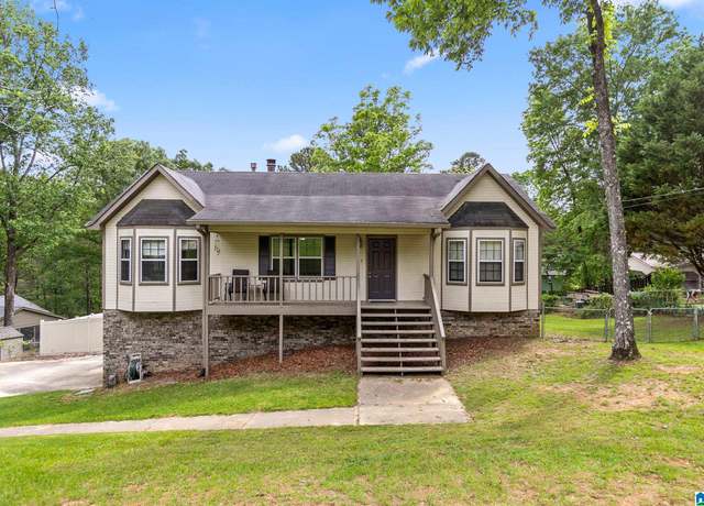 Property at 214 Ash Cir, Trussville, AL 35173, 3 beds, 2 baths