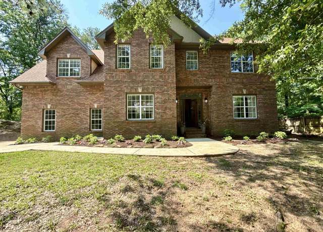 Property at 3518 Wynwood Dr, Birmingham, AL 35210, 4 beds, 2.5 baths
