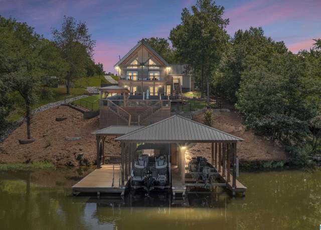 Property at 338 Ridge Ln, Shelby, AL 35143, 3 beds, 4 baths