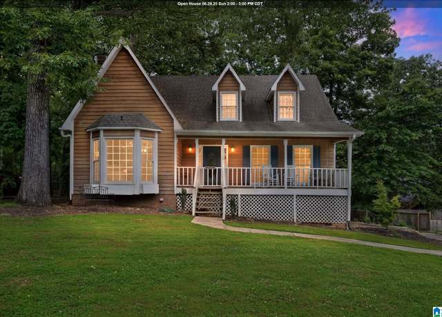 Property at 913 6th Ave NW, Alabaster, AL 35007, 3 beds, 3 baths