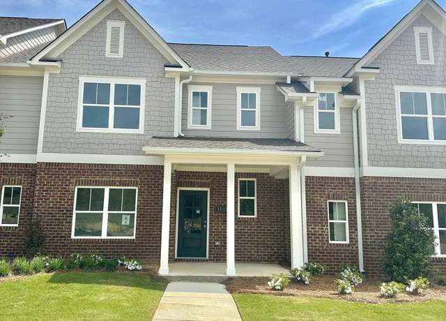 Property at 1011 Grand River Blvd, Leeds, AL 35094, 3 beds, 2.5 baths