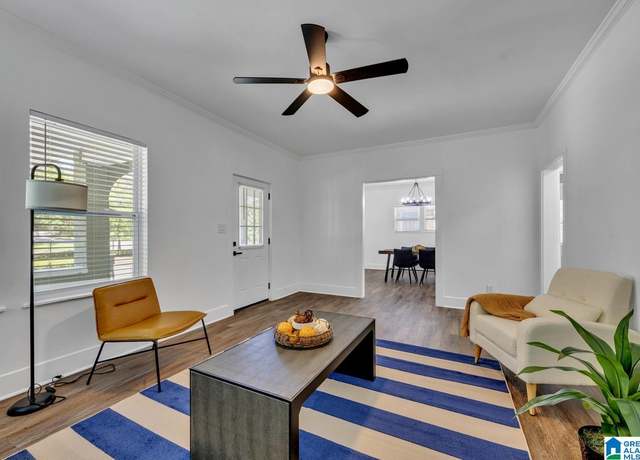 Property at 1119 8th Ave W, Birmingham, AL 35204, 3 beds, 2 baths