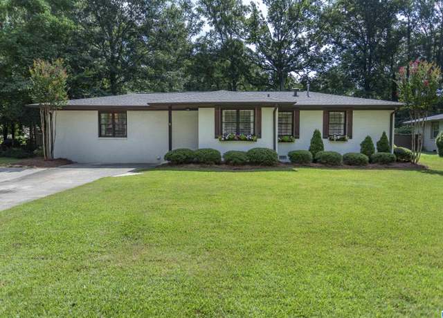 Property at 4005 Dolly Ridge Rd, Vestavia Hills, AL 35243, 4 beds, 2 baths