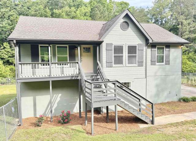 Property at 1420 7th St NW, Center Point, AL 35215, 4 beds, 3 baths