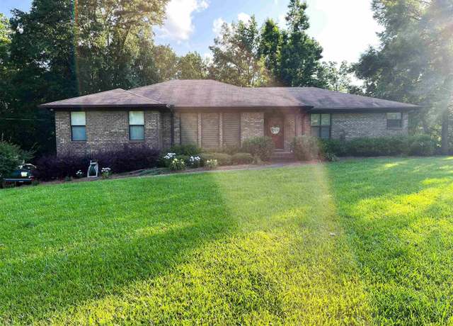 Property at 7717 Lock 17 Rd, Bessemer, AL 35023, 3 beds, 3 baths