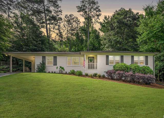 Property at 889 Delcris Dr, Homewood, AL 35226, 3 beds, 2 baths