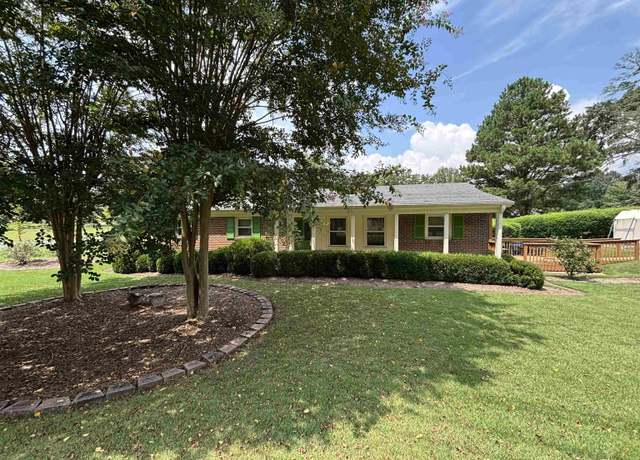Property at 422 Linden St, Trussville, AL 35173, 3 beds, 1 bath