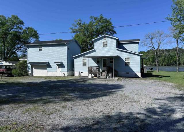 Property at 230 Riverside Dr, Clanton, AL 35046, 5 beds, 3 baths