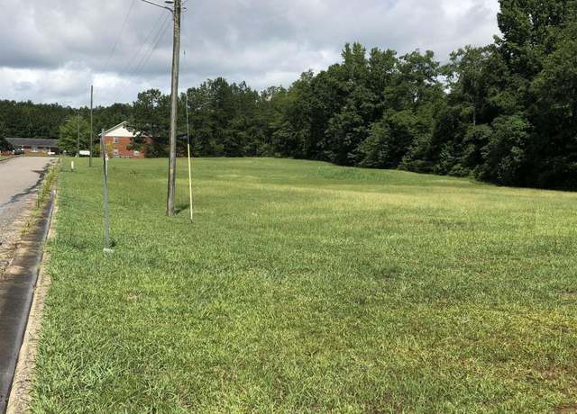 Property at 2301 N 7th St N #1, Clanton, AL 35045