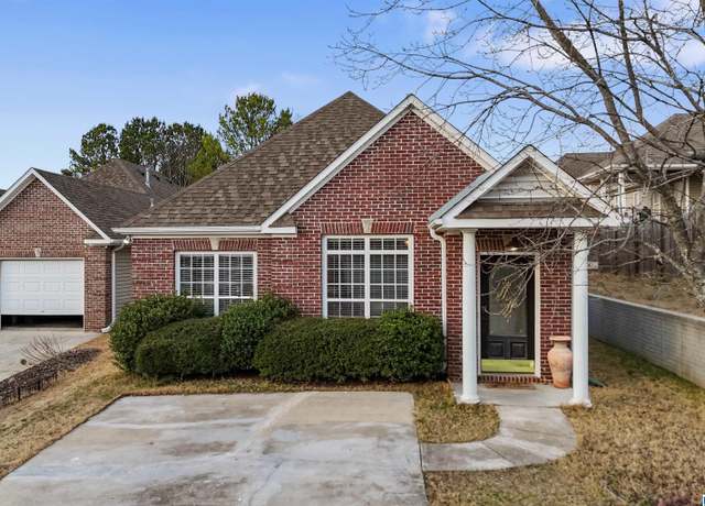 Property at 93 High Ridge Trce, Pelham, AL 35124, 3 beds, 2 baths