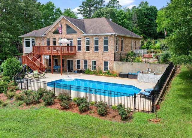 Property at 332 Driftwood Point Rd, Pell City, AL 35128, 4 beds, 3 baths