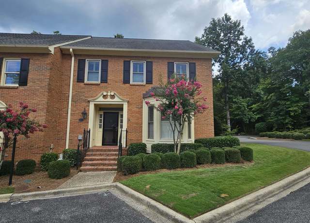 Property at 33 The Oaks Cir, Hoover, AL 35244, 4 beds, 2.5 baths