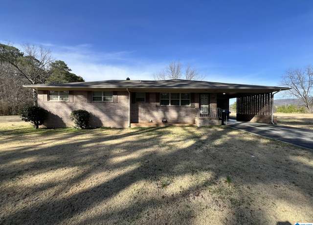 Property at 301 Adelaide St SW, Jacksonville, AL 36265, 3 beds, 2 baths