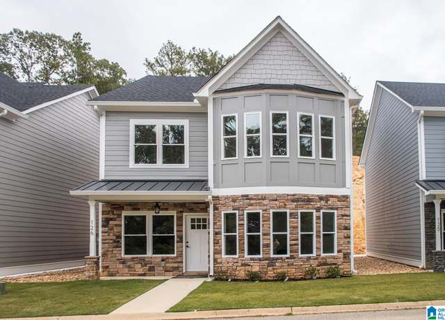 Property at 126 Harbor Pointe Dr, Talladega, AL 35160, 3 beds, 3.5 baths