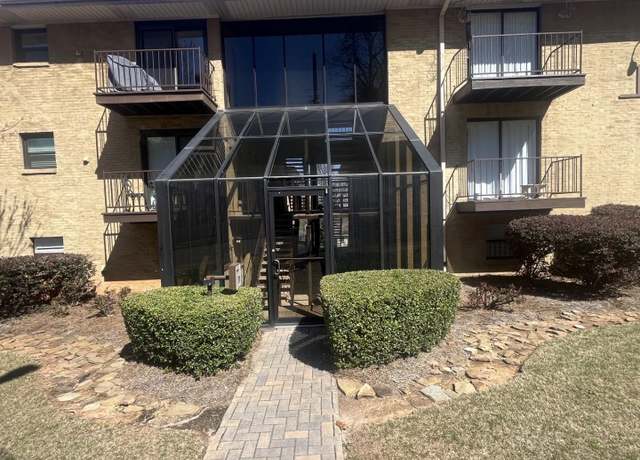 Property at 2136 16th Ave S Unit 7-B, Birmingham, AL 35205, 1 bed, 1 bath