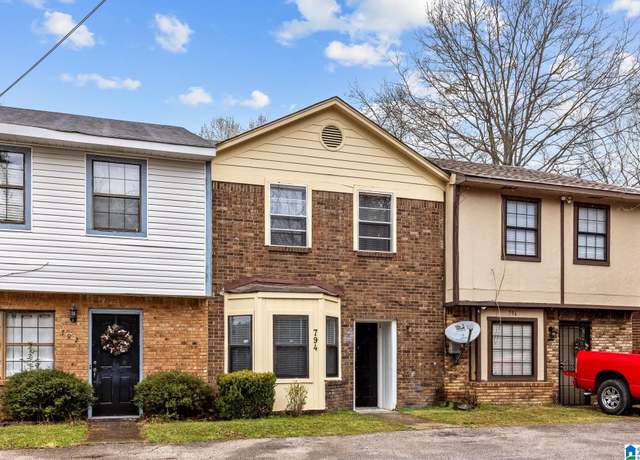 Property at 794 Mary Vann Ln, Birmingham, AL 35215, 3 beds, 1.5 baths