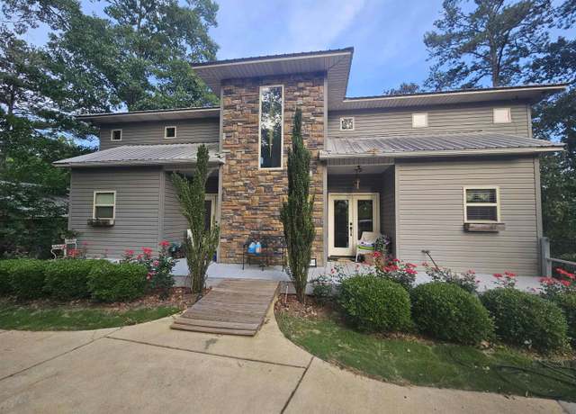 Property at 95 Moss Hill Ln, Pell City, AL 35128, 4 beds, 4.5 baths