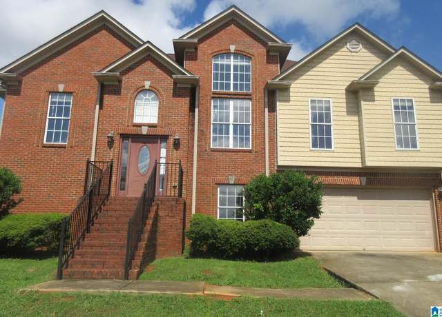 Property at 5397 Summerset Way, Bessemer, AL 35022, 3 beds, 2 baths