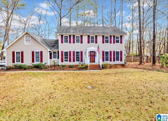 Property at 2113 Aaron Rd, Pelham, AL 35124, 3 beds, 2.5 baths