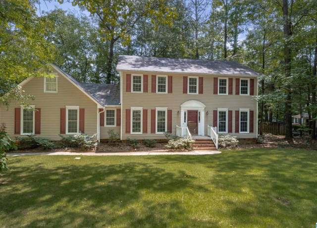Property at 2113 Aaron Rd, Pelham, AL 35124, 3 beds, 2.5 baths