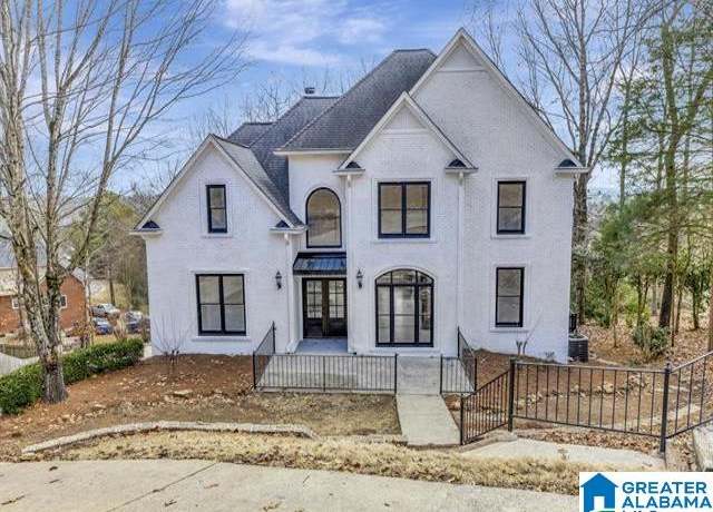 Property at 108 Southview Dr, Hoover, AL 35244, 4 beds, 4 baths