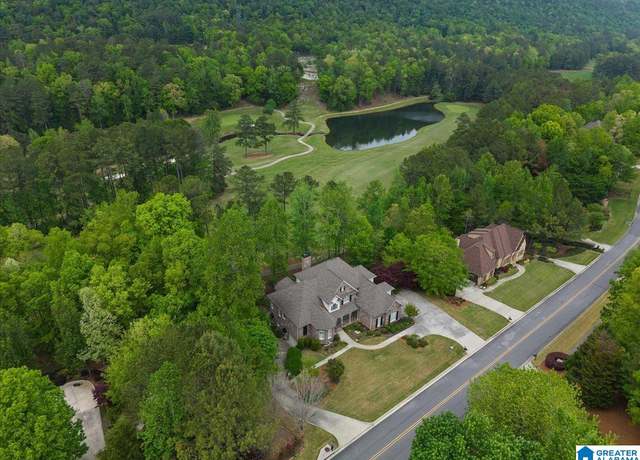 Property at 1065 Saint Andrews Pkwy, Oneonta, AL 35121, 5 beds, 5 baths