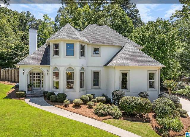 Property at 3400 Danner Cir, Vestavia Hills, AL 35243, 4 beds, 3.5 baths