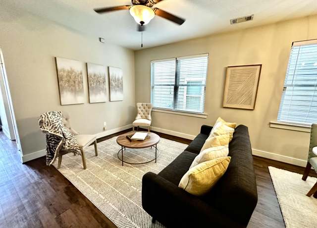 Property at 554 The Heights Ln, Calera, AL 35040, 3 beds, 2 baths