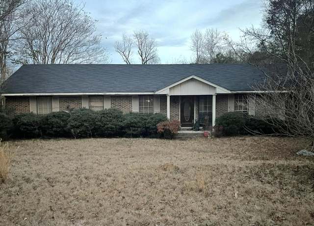 Property at 824 County Road 271, Clanton, AL 35045, 3 beds, 2 baths