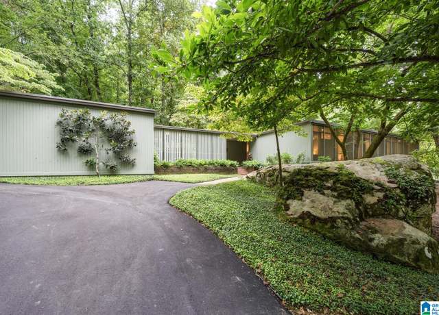 Property at 3565 Brookwood Rd, Mountain Brook, AL 35223, 3 beds, 3 baths