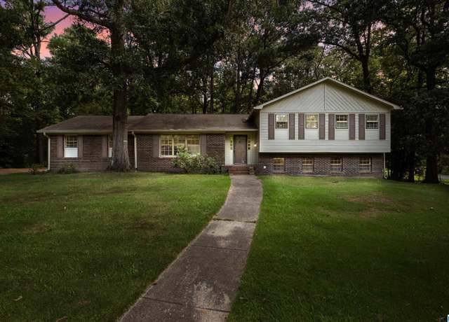 Property at 151 Mission Dr, Alabaster, AL 35007, 4 beds, 2.5 baths