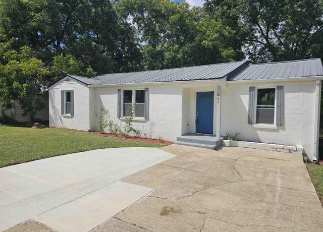 Property at 667 Camp Cir, Birmingham, AL 35215, 3 beds, 2 baths
