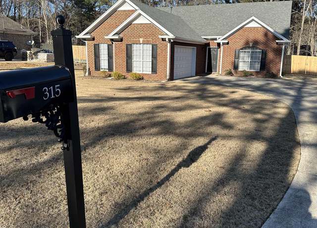 Property at 315 Shelby Forest Dr, Chelsea, AL 35043, 3 beds, 2 baths