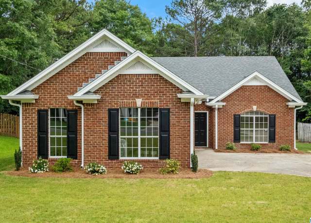 Property at 315 Shelby Forest Dr, Chelsea, AL 35043, 3 beds, 2 baths