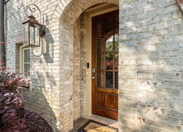 Property at 1015 Townes Ct, Birmingham, AL 35242, 3 beds, 2.5 baths