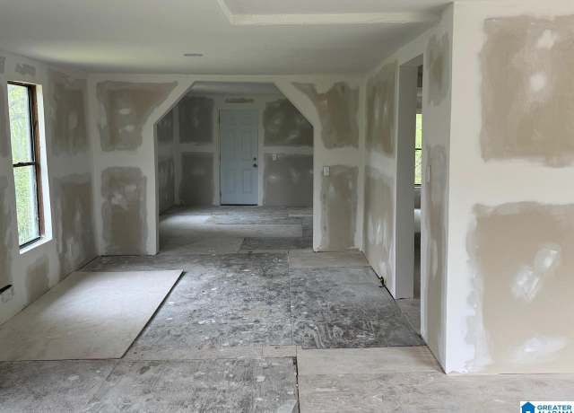 Property at 517 64th St S, Birmingham, AL 35212, 3 beds, 1 bath