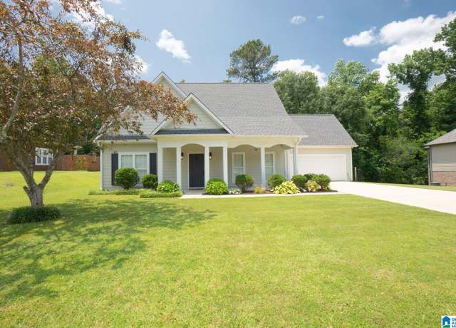 Property at 176 Ashton Woods Dr, Chelsea, AL 35043, 4 beds, 2.5 baths